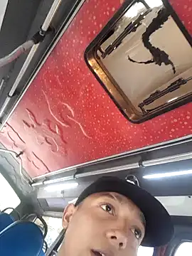 Snapshot of tayson_ chatting on 01-19-25, 06:21 tayson online show from 01-19-25, 06:21