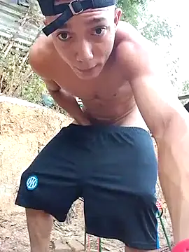 Snapshot of tayson_ chatting on 09-23-25, 11:13 tayson online show from 09-23-25, 11:13