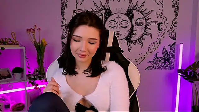 EmmaKeam online show from 03-11-25, 07:58