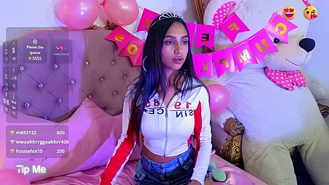 Snapshot of Jazmin_tay chatting on 01-13-25, 11:17 Jazmin tay online show from 01-13-25, 11:17