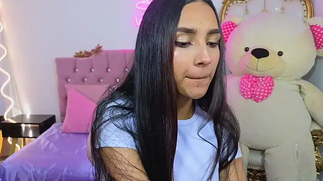 Snapshot of Jazmin_tay chatting on 01-25-25, 07:28 Jazmin tay online show from 01-25-25, 07:28