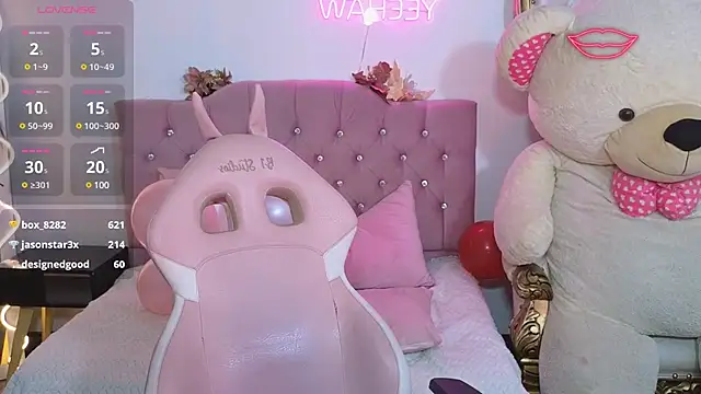 Snapshot of Jazmin_tay chatting on 02-23-25, 06:12 Jazmin tay online show from 02-23-25, 06:12