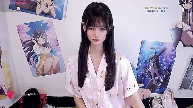 Snapshot of Xiaomi-Angela chatting on 04-29-26, 05:30 Xiaomi-Angela online show from 04-29-26, 05:30
