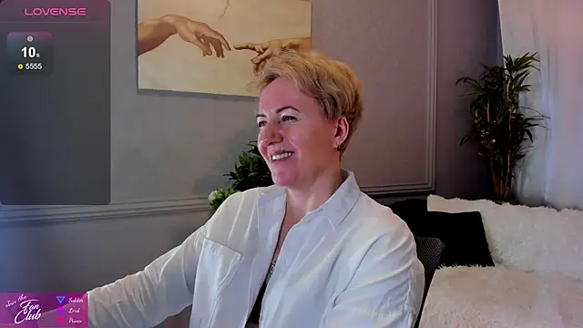 Nika Smit online show from 01-17-25, 01:03