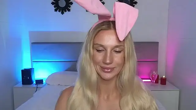 Megan Kira online show from 05-24-26, 07:08