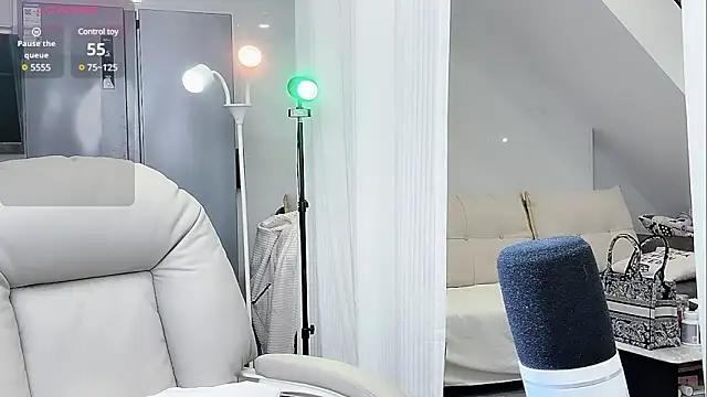 yoyo520- online show from 03-07-25, 06:00