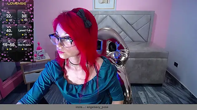 abril ch  online show from 11-19-25, 10:48