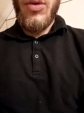 Snapshot of hoot_denis28 chatting on 01-25-25, 06:24 hoot denis28 online show from 01-25-25, 06:24