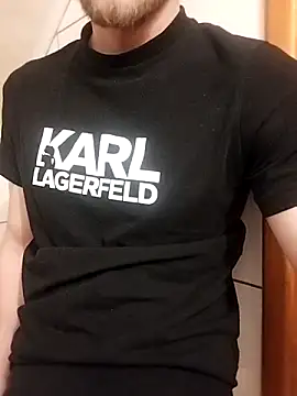 Snapshot of hoot_denis28 chatting on 03-23-25, 06:37 hoot denis28 online show from 03-23-25, 06:37