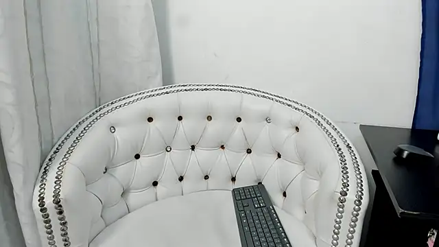 Analia18  online show from 02-25-25, 04:10