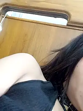 Snapshot of Lusty_Queen69 chatting on 12-03-24, 02:05 Lusty Queen69 online show from 12-03-24, 02:05