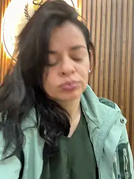 NATHALIA-28  online show from 07-27-26, 04:03