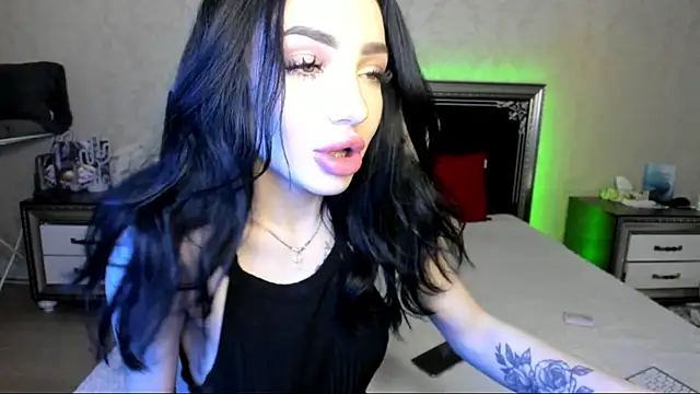 Snapshot of NancyLovee_ chatting on 02-24-25, 03:53 NancyLovee online show from 02-24-25, 03:53