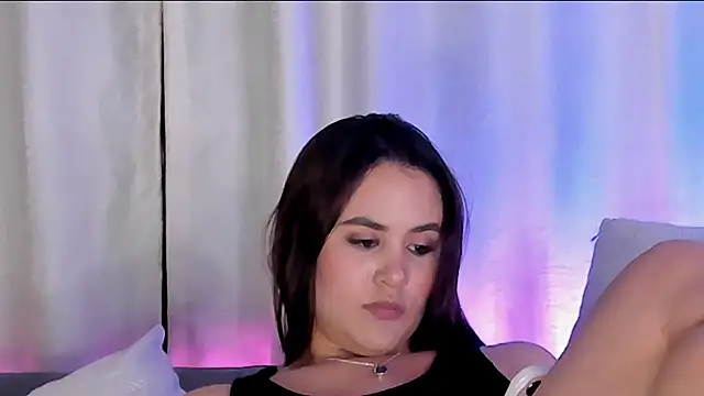 LexyRobert online show from 01-24-25, 02:49