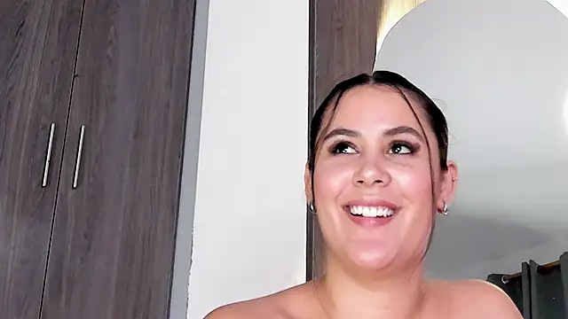 LexyRobert online show from 02-03-25, 11:36