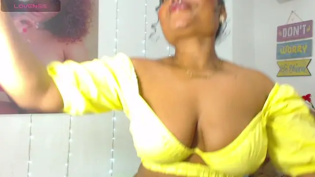 Snapshot of gianna_smith chatting on 12-24-24, 04:22 gianna smith online show from 12-24-24, 04:22