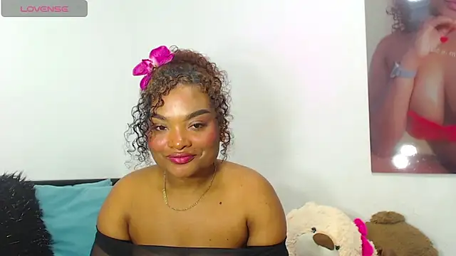 Snapshot of gianna_smith chatting on 02-07-25, 07:07 gianna smith online show from 02-07-25, 07:07