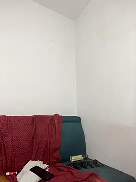 Snapshot of gianna_smith chatting on 10-04-25, 11:03 gianna smith online show from 10-04-25, 11:03