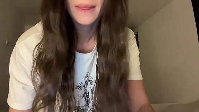 Snapshot of ur_molly chatting on 09-28-25, 12:54 ur molly online show from 09-28-25, 12:54