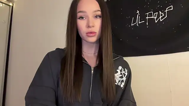 Snapshot of ur_molly chatting on 01-18-26, 11:14 ur molly online show from 01-18-26, 11:14