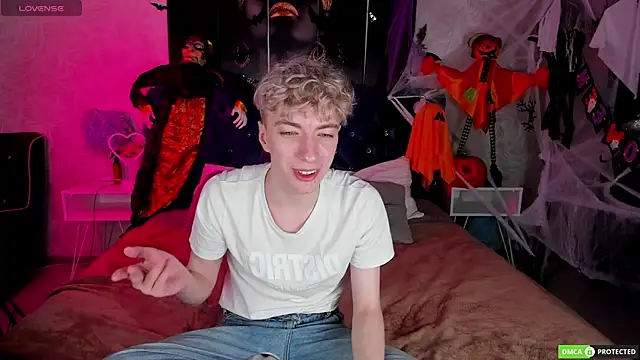 TrevorBenson online show from 10-26-25, 06:03