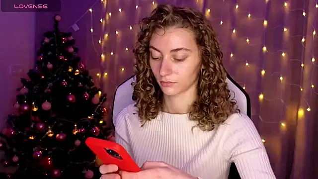 lady curls online show from 12-14-24, 11:23