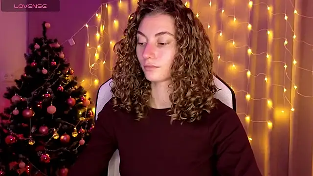 lady curls online show from 12-16-24, 11:07