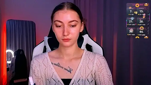 lady curls online show from 10-14-25, 10:10