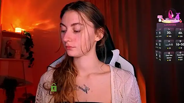 lady curls online show from 04-24-26, 09:50