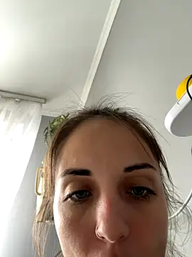 AmiLavs online show from 09-11-25, 10:48