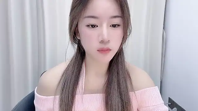 Snapshot of chloe-01 chatting on 12-04-24, 12:14 chloe-01 online show from 12-04-24, 12:14