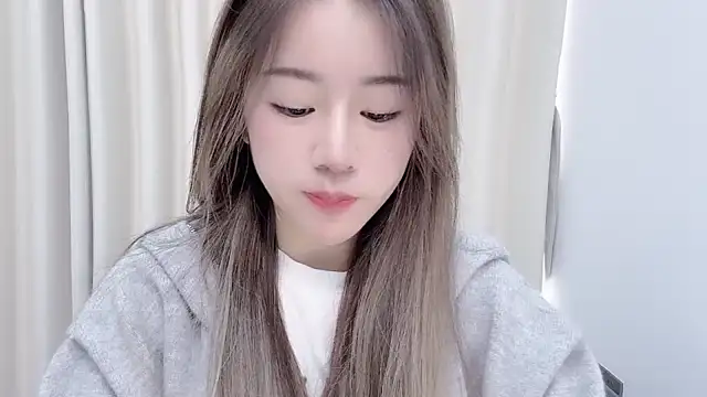 Snapshot of chloe-01 chatting on 01-11-25, 04:16 chloe-01 online show from 01-11-25, 04:16