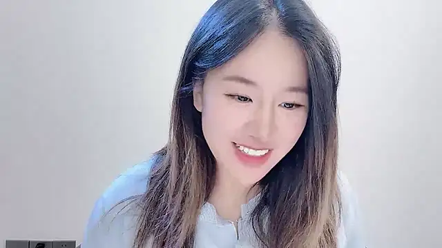 Snapshot of chloe-01 chatting on 11-12-25, 04:02 chloe-01 online show from 11-12-25, 04:02