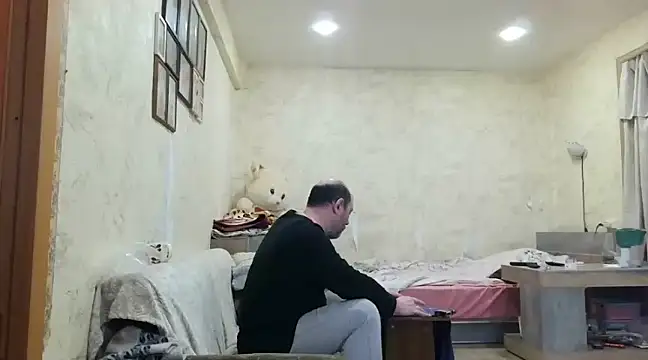 AgnichBan online show from 01-20-25, 03:48