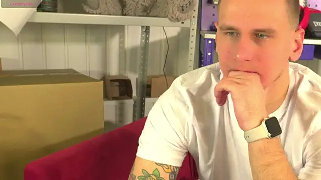 Snapshot of vance_rulez chatting on 02-26-25, 07:42 vance rulez online show from 02-26-25, 07:42