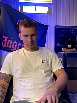 Snapshot of vance_rulez chatting on 10-11-25, 10:47 vance rulez online show from 10-11-25, 10:47