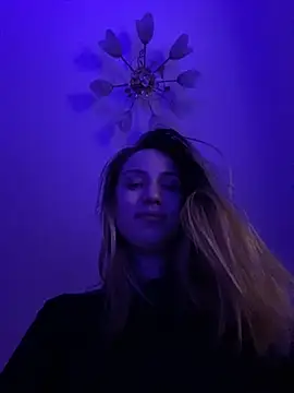 Snapshot of Emily_the_temptress_ chatting on 12-28-24, 02:54 Emily the temptress online show from 12-28-24, 02:54