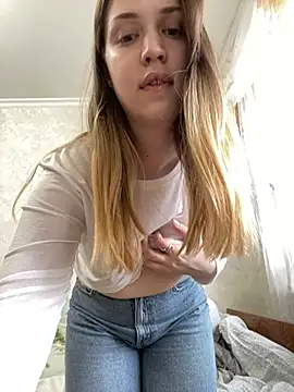 Snapshot of Emily_the_temptress_ chatting on 03-15-25, 08:58 Emily the temptress online show from 03-15-25, 08:58