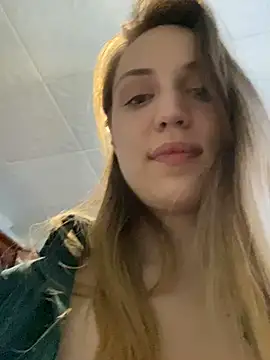 Snapshot of Emily_the_temptress_ chatting on 03-16-25, 03:25 Emily the temptress online show from 03-16-25, 03:25