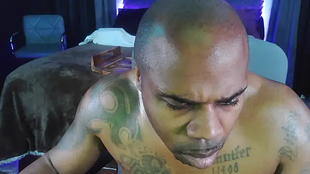 Snapshot of Dcrush17 chatting on 12-13-24, 03:05 Dcrush17 online show from 12-13-24, 03:05