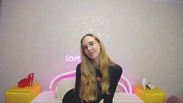 Snapshot of KlaryBrait chatting on 01-22-25, 05:38 KlaryBrait online show from 01-22-25, 05:38