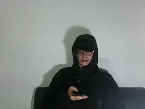 Snapshot of creamyadvisor01 chatting on 01-05-25, 11:48 creamyadvisor01 online show from 01-05-25, 11:48