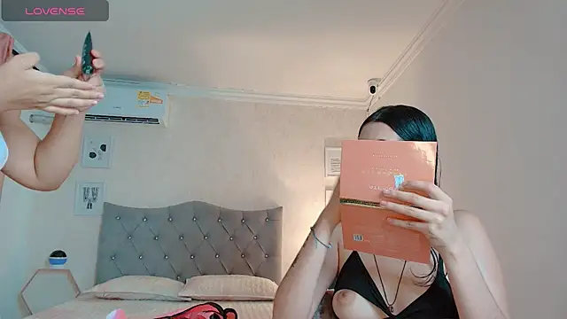 Snapshot of brooklove_doll chatting on 11-15-25, 08:49 brooklove doll online show from 11-15-25, 08:49