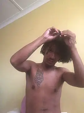 Snapshot of lionheart05 chatting on 01-25-25, 07:28 lionheart05 online show from 01-25-25, 07:28