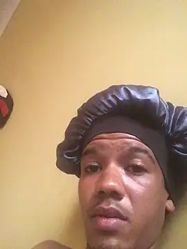 Snapshot of lionheart05 chatting on 02-13-25, 05:16 lionheart05 online show from 02-13-25, 05:16