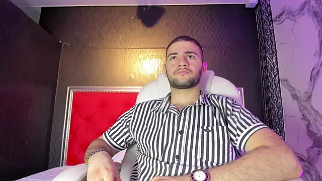 MaximusDick1  online show from 12-09-24, 12:19