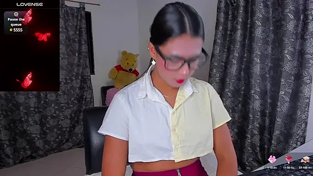 Laura-mayer online show from 12-11-24, 03:56