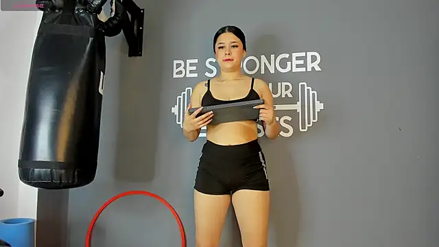 ariadna milano online show from 12-13-24, 12:39