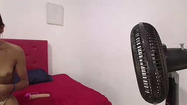 issa kitty online show from 01-21-25, 07:50