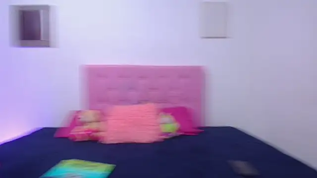 issa kitty online show from 03-04-25, 11:00